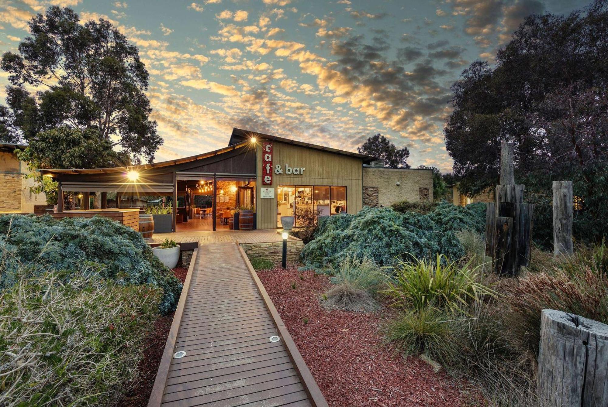 Ramada Resort By Wyndham Phillip Island Cowes Exteriér fotografie